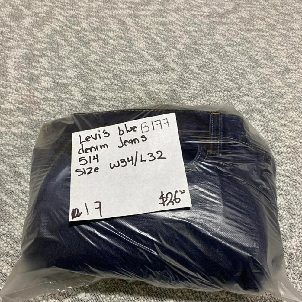 Levi's 514 blue denim jeans size W34/L32. SKU-B177#denim